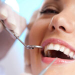 How much does a dental implant?