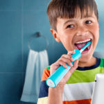 Tips to help your children to follow brushing her teeth